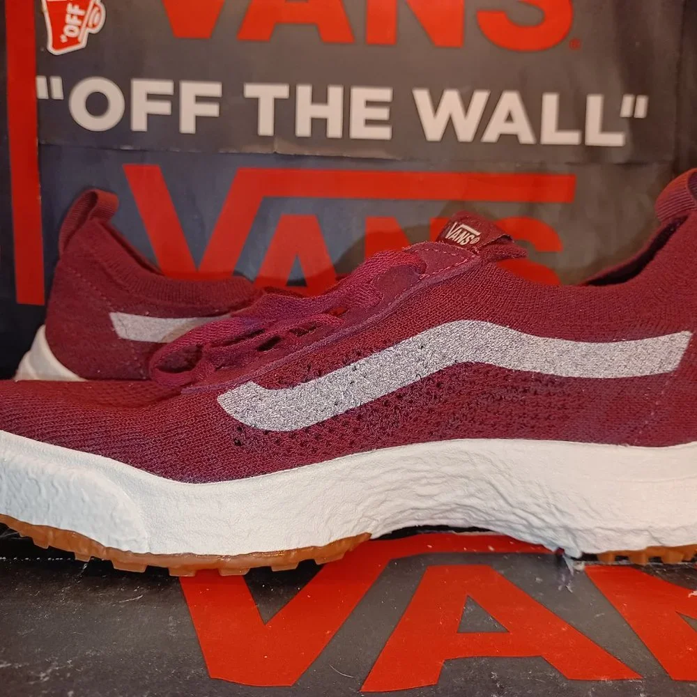 Vans Men's 7.5/Women's 9 UltraRange Vr3 Port Red White Mesh VN0A4BXBPRT - Picture 10 of 12